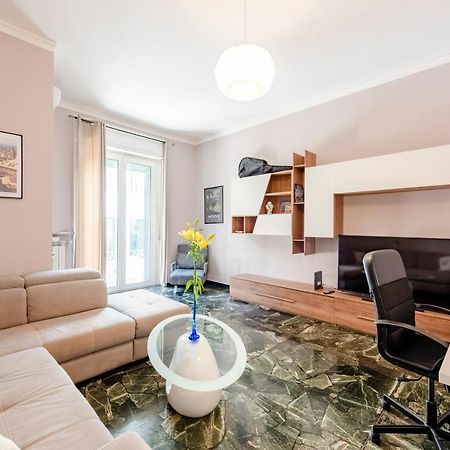 Apartamento Joivy Cute Flat With Terrace Génova Exterior foto